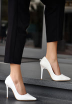 Hillar Beyaz Cilt Stiletto Ayakkabı — Beyaz [stokoz:P4sZGiL39lkUm5i3tc49%3ABeyaz%3A1%3A19bf4ab]