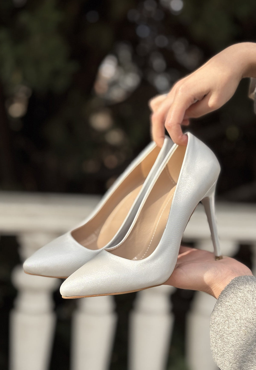 Hillar Gümüş Saten Stiletto Ayakkabı — Gümüş 2 [stokoz:zOgvjIMVoU77JpWFRubp%3AG%C3%BCm%C3%BC%C5%9F%202%3A1%3A2x6mva]
