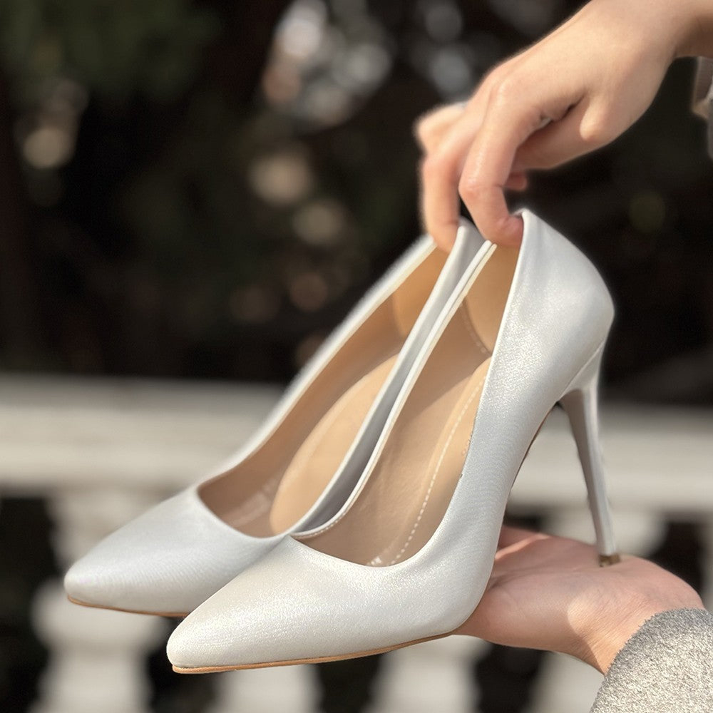 Hillar Gümüş Saten Stiletto Ayakkabı — Gümüş 2 [stokoz:zOgvjIMVoU77JpWFRubp%3AG%C3%BCm%C3%BC%C5%9F%202%3A3%3Afr90ws]