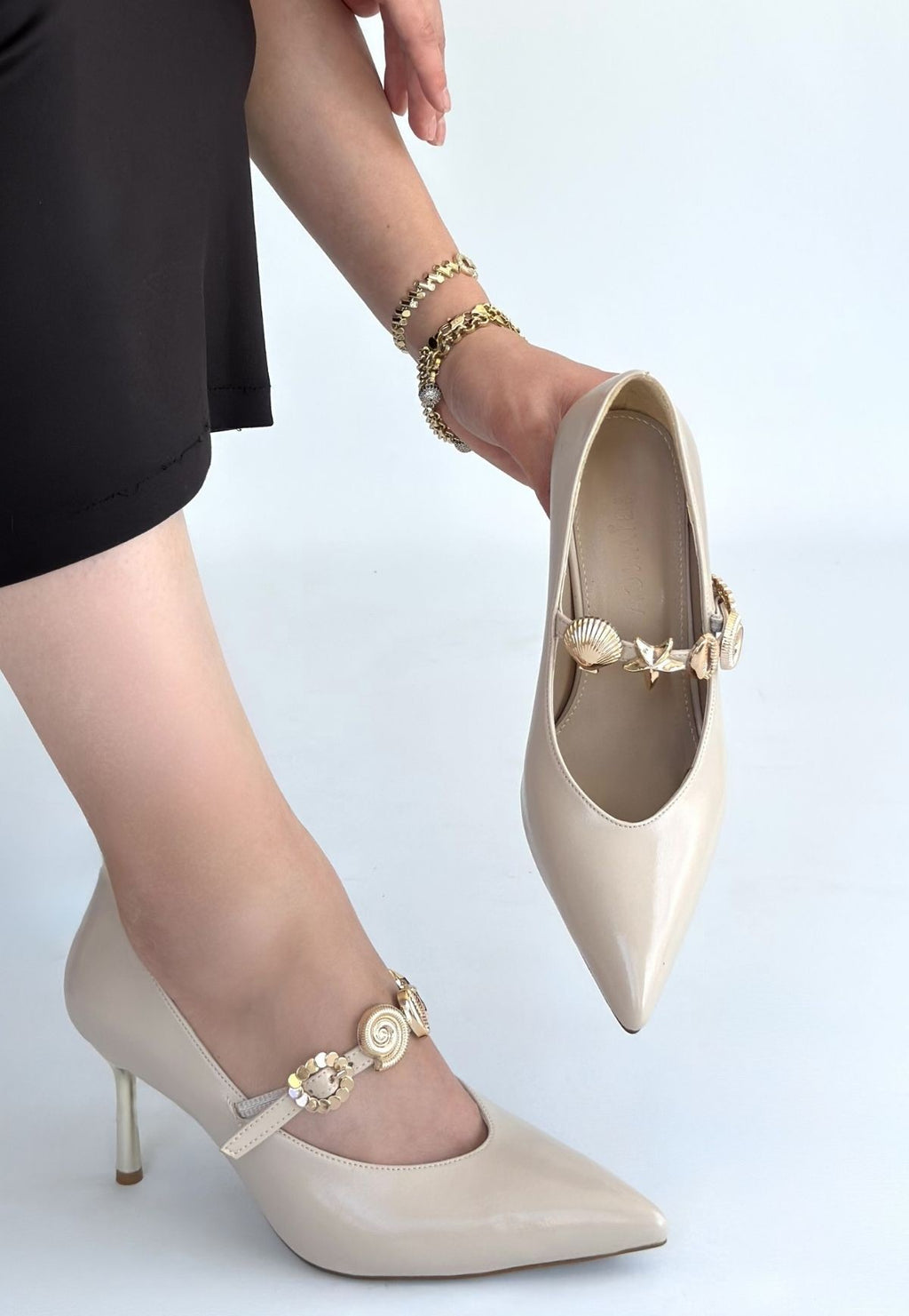 Conne Bej Cilt Stiletto Ayakkabı — Bej [stokoz:yRrWJtqys7T0Vi18MjCw%3ABej%3A1%3Ami0h8y]